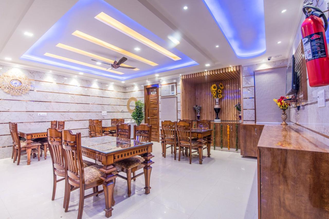Hotel Festival Mahipalpur At Delhi Airport นิวเดลี ภายนอก รูปภาพ
